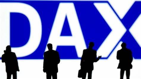 传统基金持续失去资金，比特币成为投资“救星”！过去一年获得22%超额收益